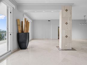 888 Brickell Key Dr 408, Miami FL 33131