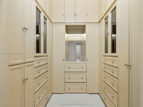 888 Brickell Key Dr 408, Miami FL 33131