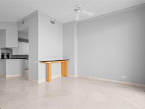 888 Brickell Key Dr 408, Miami FL 33131