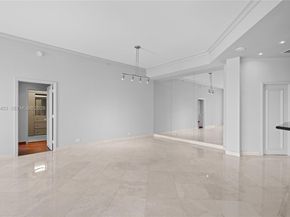 888 Brickell Key Dr 408, Miami FL 33131