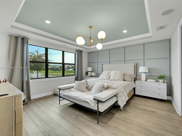 2340 Rollingwood Ct, Oakland Park FL 33309