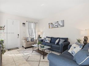 6959 Julia Gardens Dr, Coconut Creek FL 33073