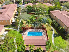 6959 Julia Gardens Dr, Coconut Creek FL 33073