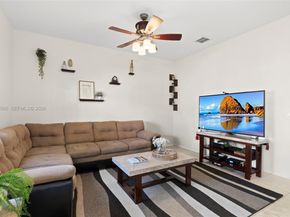 6959 Julia Gardens Dr, Coconut Creek FL 33073