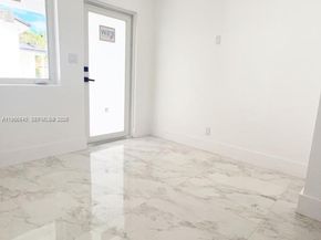 1013 NW 1st Ave, Hallandale Beach FL 33009