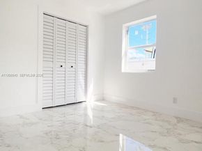 1013 NW 1st Ave, Hallandale Beach FL 33009