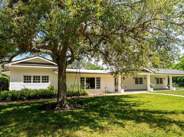 8845 SW 116th St, Miami FL 33176
