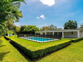 8845 SW 116th St, Miami FL 33176