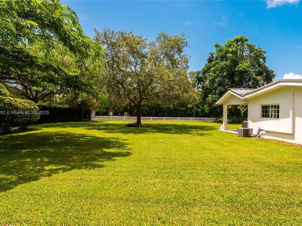 8845 SW 116th St, Miami FL 33176