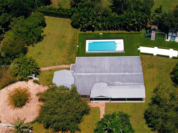 8845 SW 116th St, Miami FL 33176