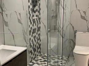 1100 W 35th St, Hialeah FL 33012