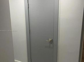 1100 W 35th St, Hialeah FL 33012