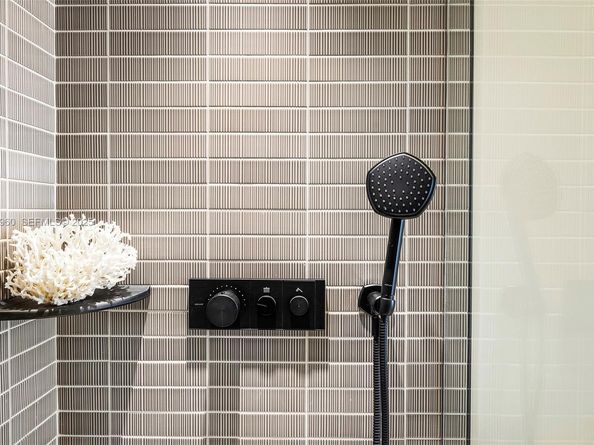 3 Island Ave 09H, Miami Beach FL 33139