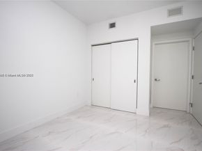 16385 Biscayne Blvd 719, North Miami Beach FL 33160