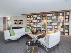 16385 Biscayne Blvd 719, North Miami Beach FL 33160