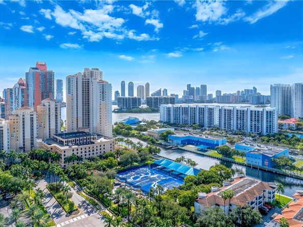 3131 NE 188th St PH11210, Aventura FL 33180