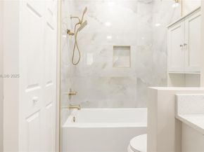 4289 N 76th Ave, Davie FL 33024