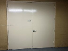 1607 Ponce De Leon Blvd 12E, Coral Gables FL 33134