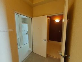 1607 Ponce De Leon Blvd 12E, Coral Gables FL 33134