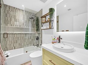 9300 E Calusa Club Dr, Miami FL 33186