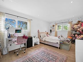 9300 E Calusa Club Dr, Miami FL 33186