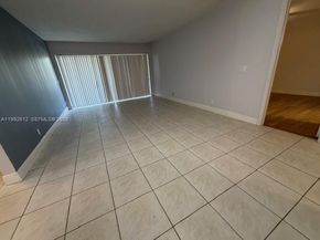 8901 Wiles Rd 103, Coral Springs FL 33067