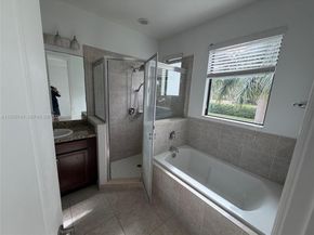 11330 SW 16th St 11330, Pembroke Pines FL 33025