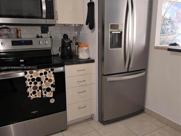 Undisclosed Address #A11861772, Miami FL 33129