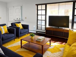 20040 E Oakmont Dr, Hialeah FL 33015