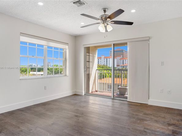 37 Majorca Ave 401, Coral Gables FL 33134