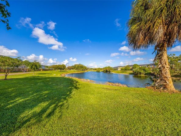 7271 NW 174th Ter 203, Hialeah FL 33015