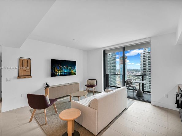 159 NE 6th St 3901, Miami FL 33132