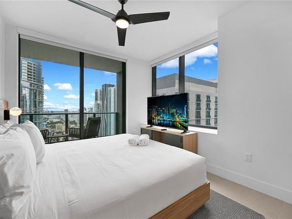159 NE 6th St 3901, Miami FL 33132