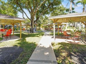 5121 W Oakland Park Blvd 109, Lauderdale Lakes FL 33313