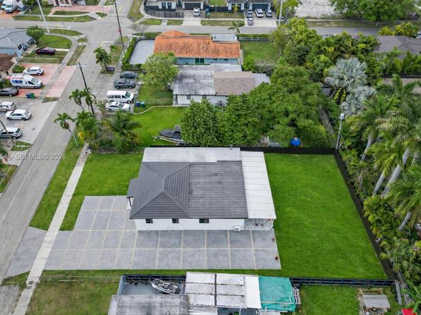 9365 SW 36th St, Miami FL 33165