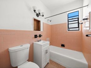 7320 Carlyle Ave, Miami Beach FL 33141