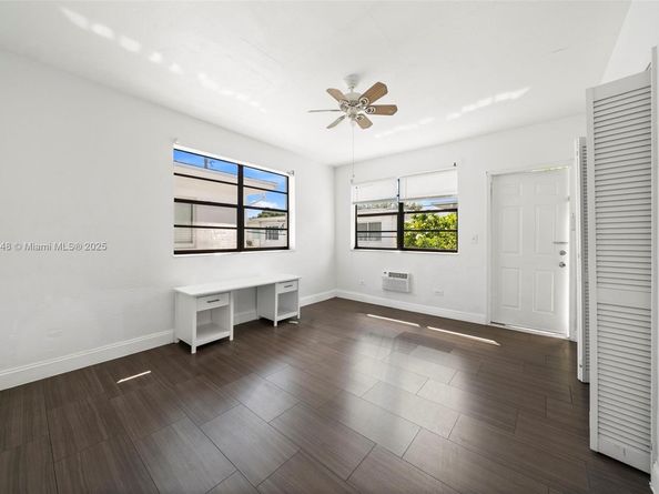 7320 Carlyle Ave, Miami Beach FL 33141