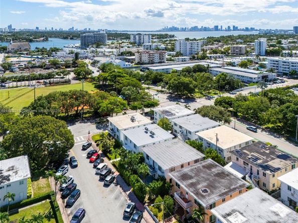 7320 Carlyle Ave, Miami Beach FL 33141