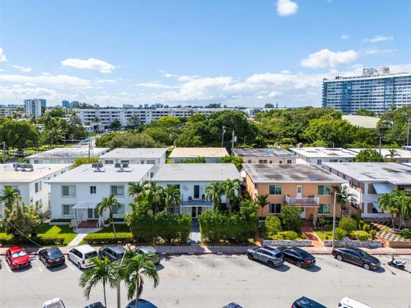 7320 Carlyle Ave, Miami Beach FL 33141