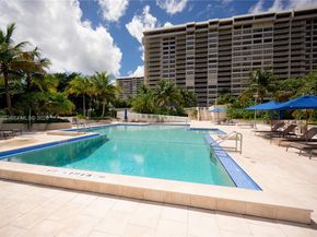 3 Grove Isle Dr C308, Miami FL 33133