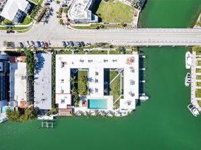 7207 Bay Dr 11, Miami Beach FL 33141