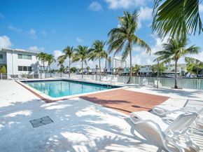 7207 Bay Dr 11, Miami Beach FL 33141