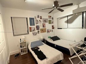 7025 Rue Granville, Miami Beach FL 33141