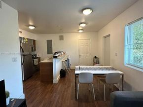 7025 Rue Granville, Miami Beach FL 33141