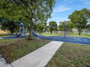 1151 NW 45th St, Miami FL 33127