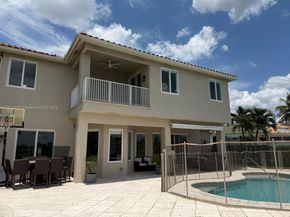 1418 Lantana Dr, Weston FL 33326