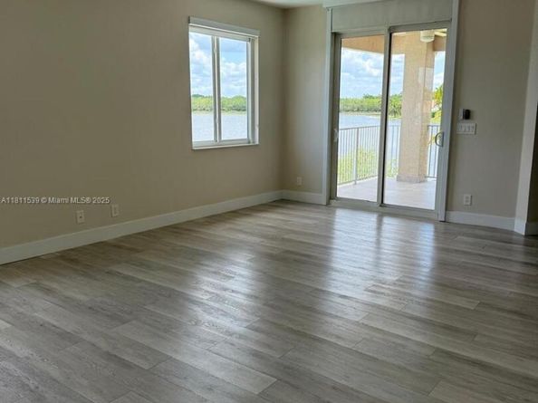 1418 Lantana Dr, Weston FL 33326