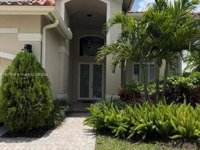 1418 Lantana Dr, Weston FL 33326