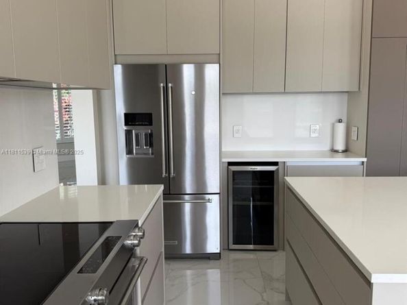 1418 Lantana Dr, Weston FL 33326