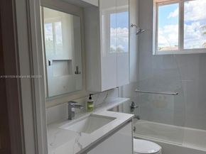 1418 Lantana Dr, Weston FL 33326